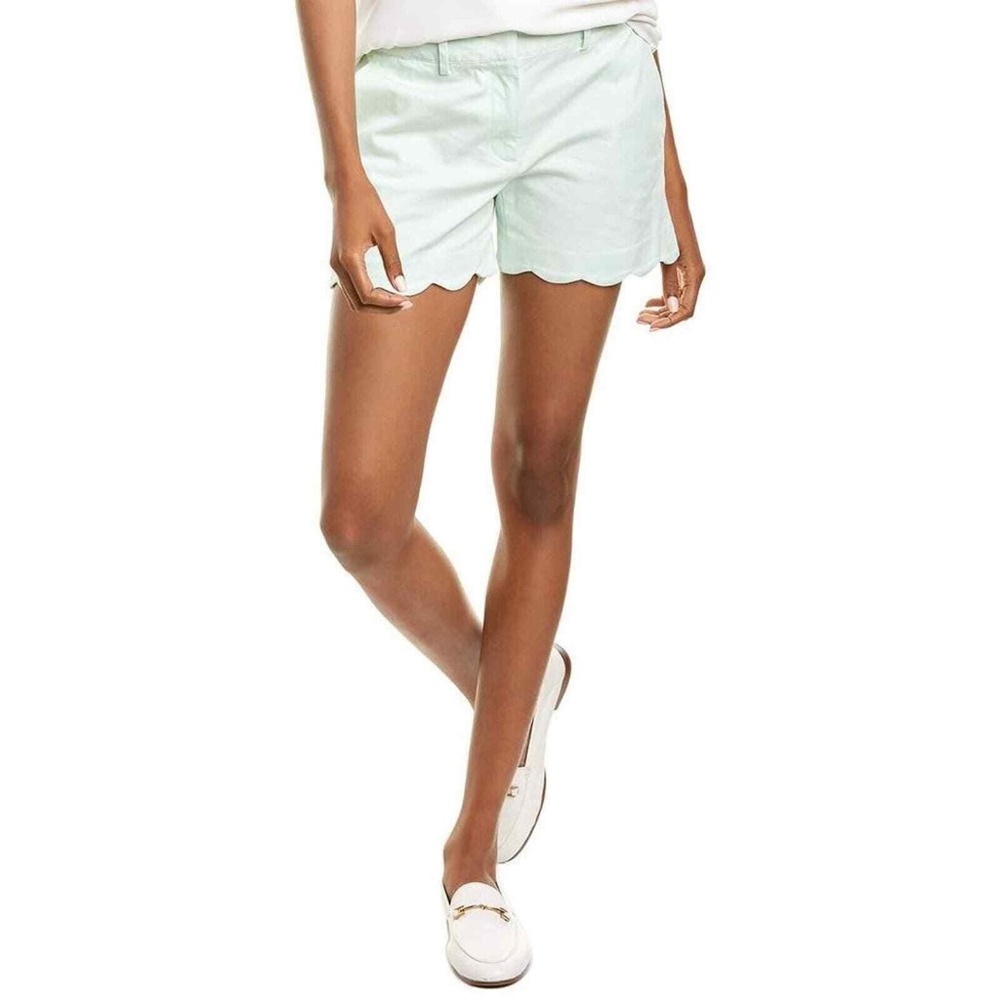 J. McLaughlin Light Mint Green Petal Scalloped Chino Shorts